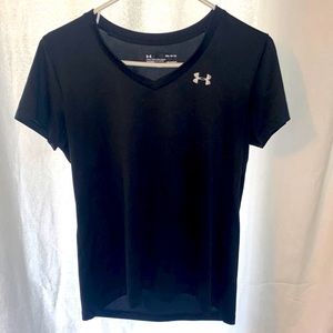 Black under armour loose fitting V neck tee. Size medium.